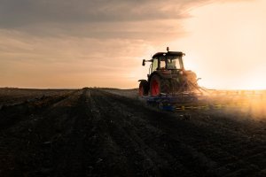 Agroalimentaire, Matériels Agricoles - <p>Pressoirs, machines viticoles, semoirs, machines agricoles</p>